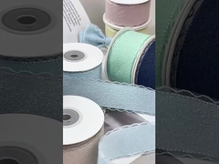 얼어붙은 구부러진 가장자리 밴드