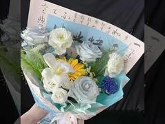 새로운 중국식 캘리그라피는 밝은 미래를 가지고 있습니다. 대학 입학에 성공하고 있습니다.