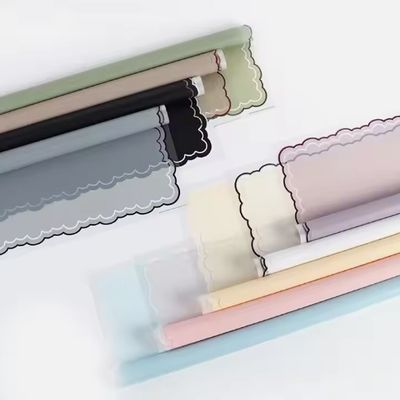 주문 파동 선이 있는 얼어붙은 꽃 포장지 선물 포장지 방수 선물 포장지 온라인 제조