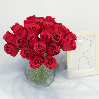 좋은 가격 7개의 머리 모의 장미, 황제 장미 집, 호텔, 결혼식 및 오디토리움 장식용 핸드 홀드 장미를 소매합니다. 온라인으로