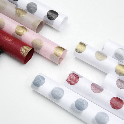 주문 페이퍼 시트 60cm*60cm을 감싸는 물방울 무늬 패턴 환경 친화적 짠 것이 아닌 화원 online manufacture