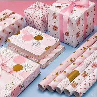 좋은 가격 친구를 위한 50cm*70cm 광택이 없는 선물용 포장 페이퍼 롤 온라인으로