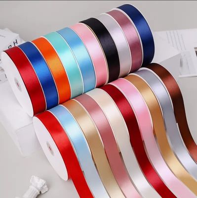 좋은 가격 장식 사틴 리본 롤 맞춤 인쇄 두 개의 얼굴과 단일 얼굴 선물 포장을 위해 온라인으로
