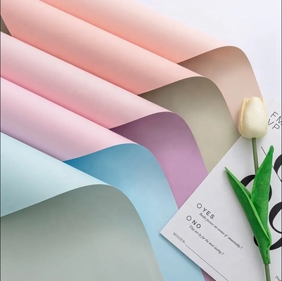 좋은 가격 신선한 꽃 포장 종이 방수 진주 종이 58CM * 58CM 사용자 정의 35X58X0.2cm 온라인으로