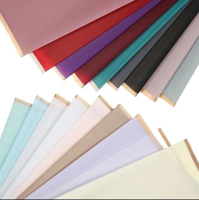 좋은 가격 물 막힌 한국어 매트 플라스틱 꽃 뭉치 포장용 꽃 포장용 종이 온라인으로