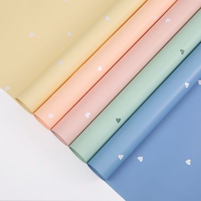좋은 가격 발렌타인 데이 심장 인쇄 Oya 종이 방수 단색 꽃 포장 종이 꽃가루 등급 56cm * 56cm 사용자 정의 온라인으로