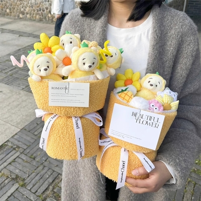 좋은 가격 파인애플 베어 플러시 인형 꽃꽃차례 5월 20일과 키시 페스티벌 발렌타인 데이에 생일 선물과 졸업 선물로 여자 친구에게 선물 온라인으로