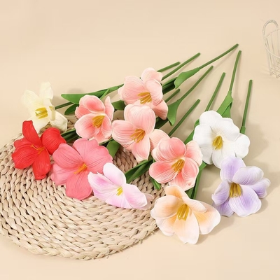 좋은 가격 시뮬레이션 브로니 오픈 툴리프 PU 시뮬레이션 꽃 수분화 촉촉 결혼식 거실 장식 꽃다발 가짜 꽃 온라인으로