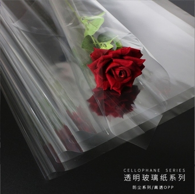 투명한 셀로판 꽃 포장용 종이 꽃 예술 롤 포장 재료 58*58cm 밀도와 투명성